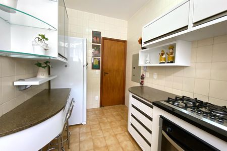 Apartamento à venda com 120m², 4 quartos e 2 vagasCozinha