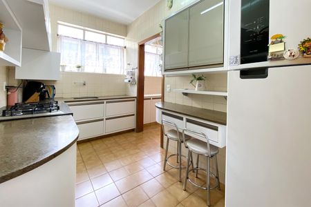 Apartamento à venda com 120m², 4 quartos e 2 vagasCozinha