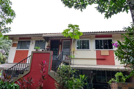 Casa de condomínio para alugar com 48m², 2 quartos e 1 vaga Casa de condomínio para alugar com 48m², 2 quartos e 1 vagaFachada