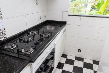 Casa de condomínio para alugar com 48m², 2 quartos e 1 vaga Casa de condomínio para alugar com 48m², 2 quartos e 1 vagaCozinha
