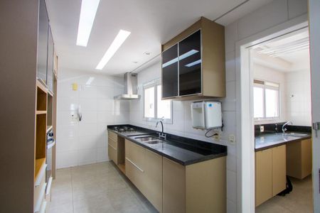 Apartamento à venda com 165m², 3 quartos e 2 vagasCozinha