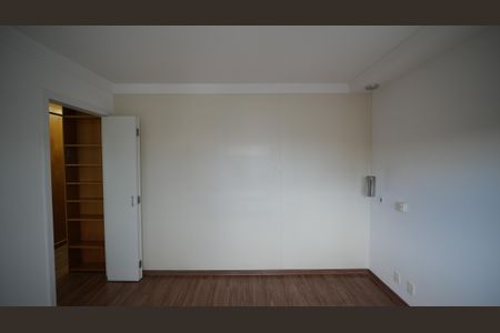 Apartamento à venda com 165m², 3 quartos e 2 vagasSuíte 3