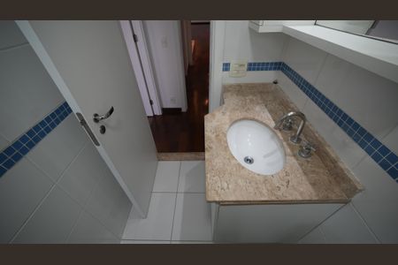 Apartamento à venda com 165m², 3 quartos e 2 vagasBanheiro da Suíte 2