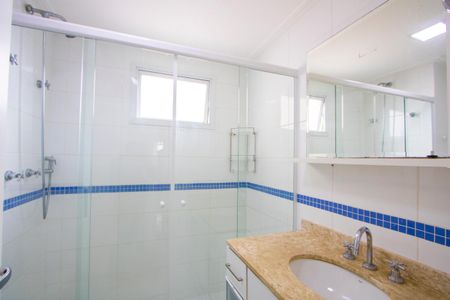 Apartamento à venda com 165m², 3 quartos e 2 vagasBanheiro do quarto 3