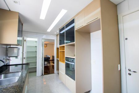 Apartamento à venda com 165m², 3 quartos e 2 vagasCozinha