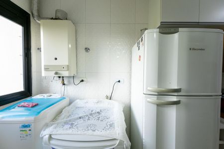 Apartamento à venda com 74m², 3 quartos e 1 vagaÁrea de Serviço