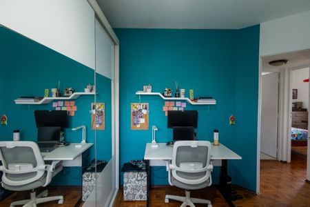 Apartamento à venda com 74m², 3 quartos e 1 vagaQuarto 2