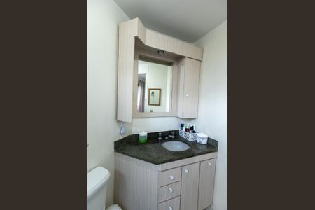 Apartamento à venda com 74m², 3 quartos e 1 vagaBanheiro da Suíte