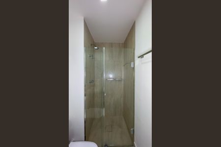 Banheiro de kitnet/studio para alugar com 1 quarto, 25m² em Brooklin, São Paulo