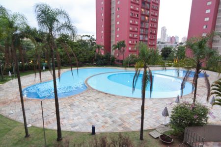 Apartamento à venda com 96m², 3 quartos e 1 vaga Apartamento à venda com 96m², 3 quartos e 1 vagaÁrea comum - Piscina