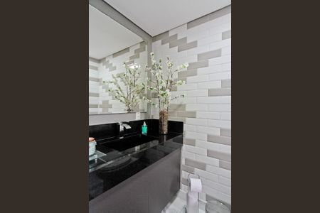 Apartamento à venda com 96m², 3 quartos e 1 vaga Apartamento à venda com 96m², 3 quartos e 1 vagaBanheiro da Suíte