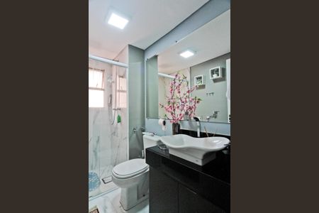 Apartamento à venda com 96m², 3 quartos e 1 vaga Apartamento à venda com 96m², 3 quartos e 1 vagaBanheiro