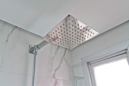 Apartamento à venda com 96m², 3 quartos e 1 vaga Apartamento à venda com 96m², 3 quartos e 1 vagaBanheiro da Suíte