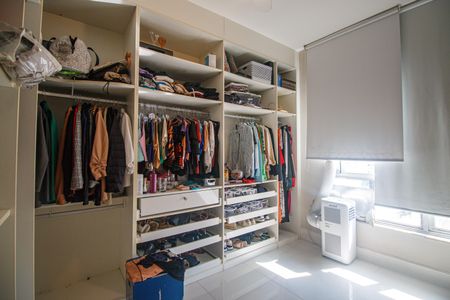 Apartamento à venda com 156m², 4 quartos e 2 vagasQuarto Suite