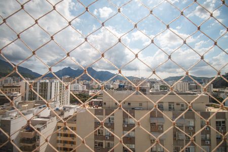 Apartamento à venda com 156m², 4 quartos e 2 vagasQuarto 2 Varanda Vista