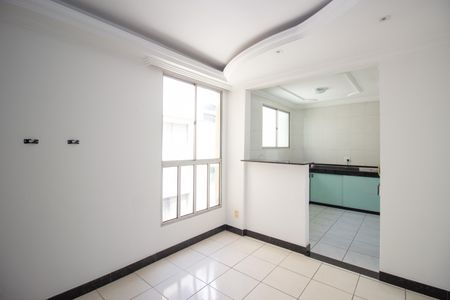 Sala de apartamento para alugar com 2 quartos, 120m² em Cabral, Contagem