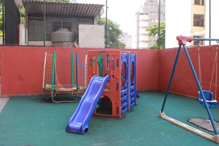 Apartamento para alugar com 39m², 2 quartos e sem vagaÁrea comum - Playground