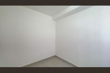 Quarto 2 de apartamento para alugar com 2 quartos, 32m² em Jardim Caravelas, São Paulo