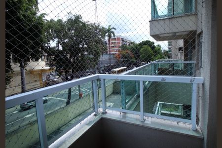 Apartamento à venda com 60m², 2 quartos e 1 vagaVaranda da sala