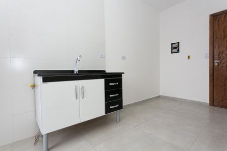 Cozinha de apartamento para alugar com 1 quarto, 28m² em Penha de França, São Paulo