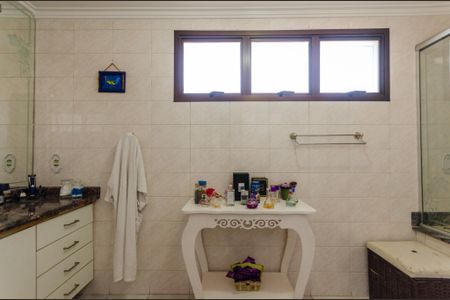 Apartamento à venda com 127m², 3 quartos e 3 vagasSuíte - Banheiro