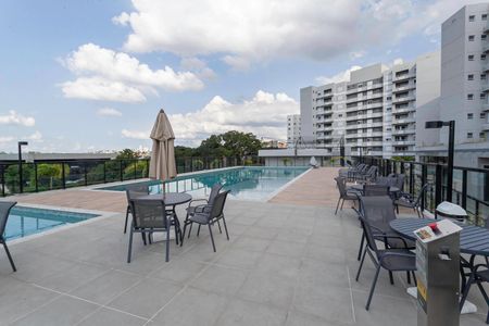 Apartamento para alugar com 81m², 3 quartos e 2 vagas Apartamento para alugar com 81m², 3 quartos e 2 vagasÁrea comum - Piscina