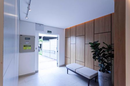 Apartamento para alugar com 81m², 3 quartos e 2 vagas Apartamento para alugar com 81m², 3 quartos e 2 vagasHall social