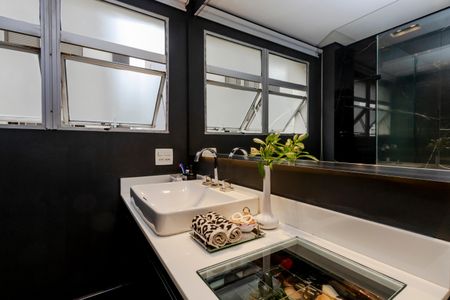 Apartamento à venda com 75m², 2 quartos e 1 vagaBanheiro da Suíte 1