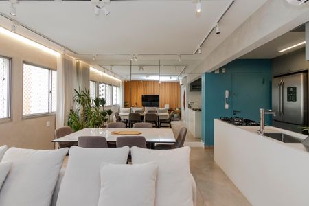 Apartamento à venda com 75m², 2 quartos e 1 vagaSala