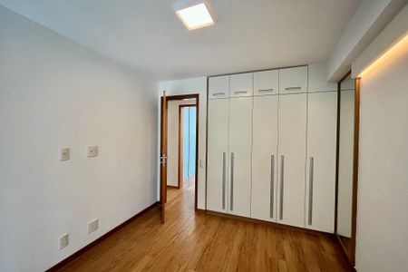 Apartamento para alugar com 115m², 3 quartos e 2 vagasQuarto 2