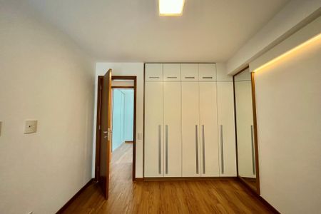 Apartamento para alugar com 115m², 3 quartos e 2 vagasQuarto 2