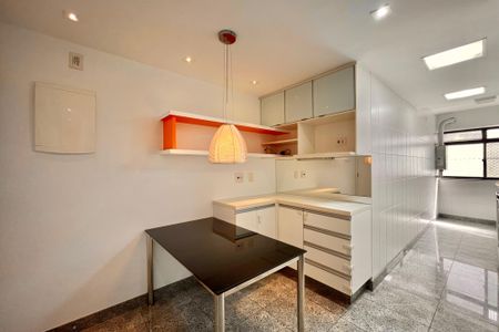 Apartamento para alugar com 115m², 3 quartos e 2 vagasCozinha
