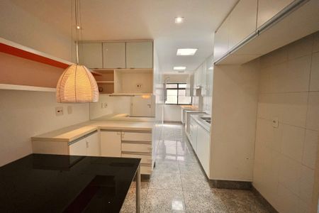 Apartamento para alugar com 115m², 3 quartos e 2 vagasCozinha