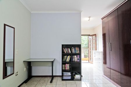 Casa para alugar com 300m², 3 quartos e 5 vagas