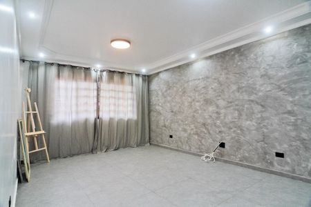 Casa para alugar com 3 quartos, 300m² em Jardim Regina, São Paulo