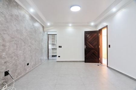 Casa para alugar com 3 quartos, 300m² em Jardim Regina, São Paulo