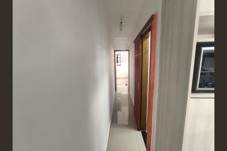 Corredor de apartamento à venda com 2 quartos, 40m² em Vila Canero, São Paulo