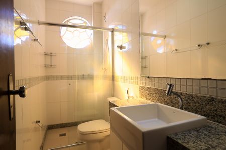 Apartamento à venda com 130m², 3 quartos e 2 vagasBanheiro