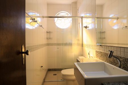 Apartamento à venda com 130m², 3 quartos e 2 vagasBanheiro