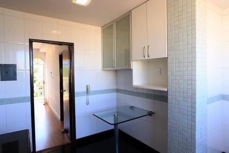 Apartamento à venda com 130m², 3 quartos e 2 vagasCozinha