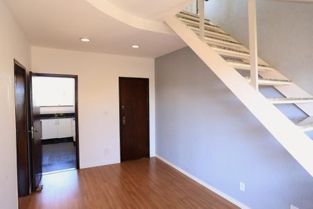 Apartamento à venda com 130m², 3 quartos e 2 vagasSala