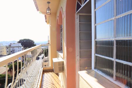 Apartamento à venda com 130m², 3 quartos e 2 vagasSala