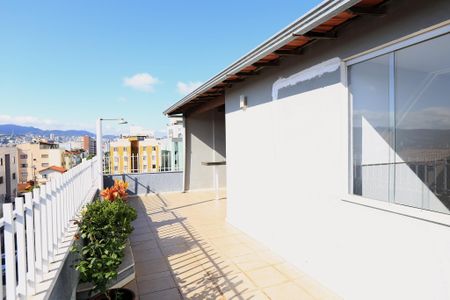 Apartamento à venda com 130m², 3 quartos e 2 vagasCobertura