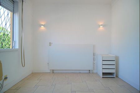 Quarto de apartamento para alugar com 1 quarto, 42m² em Jardim Floresta, Porto Alegre