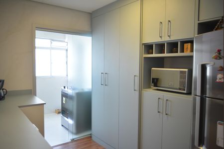 Apartamento à venda com 90m², 3 quartos e 2 vagasCozinha