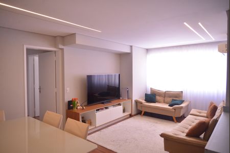 Apartamento à venda com 90m², 3 quartos e 2 vagasSala