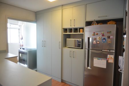 Apartamento à venda com 90m², 3 quartos e 2 vagasCozinha