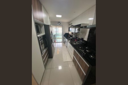 Apartamento à venda com 202m², 3 quartos e 4 vagas Apartamento à venda com 202m², 3 quartos e 4 vagasCozinha