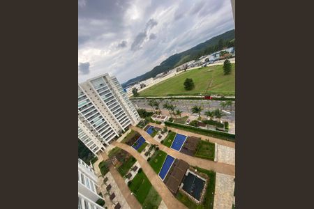 Apartamento à venda com 202m², 3 quartos e 4 vagas Apartamento à venda com 202m², 3 quartos e 4 vagasVista da varanda