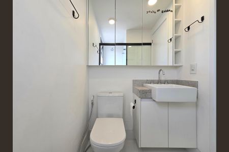 Apartamento à venda com 74m², 2 quartos e 1 vagaBanheiro da Suíte 2
